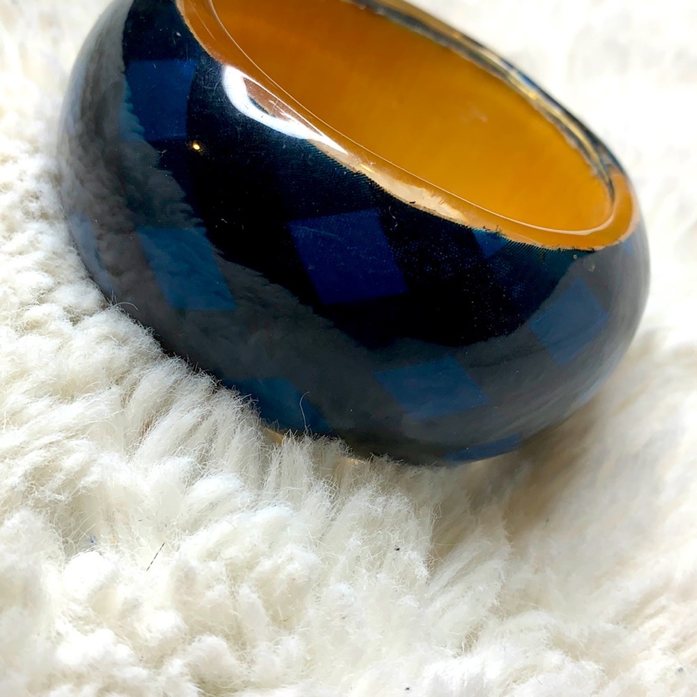 Bangle bracelet
